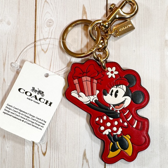 🆕 Coach x Disney Minnie Mouse Bag Charm CN008 | IM/Electric Red | NWT - Picture 1 of 3